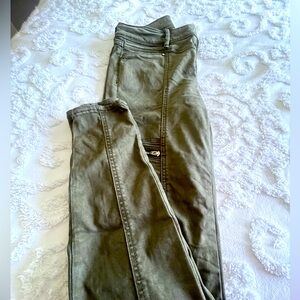 WHBM Everyday Soft Skinny Ankle Jeans